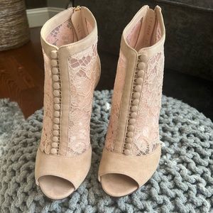 Dolce & Gabbana Booties